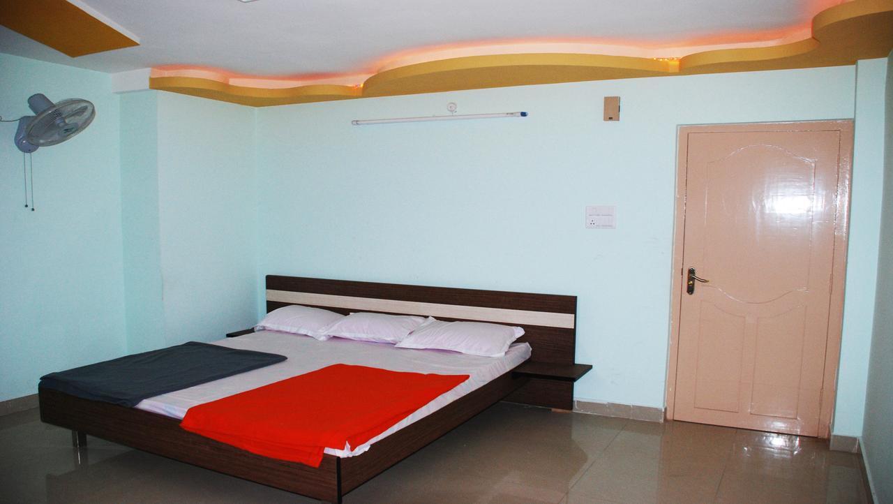 فيلا سريكالاهاستيفي Ramas Residency المظهر الخارجي الصورة